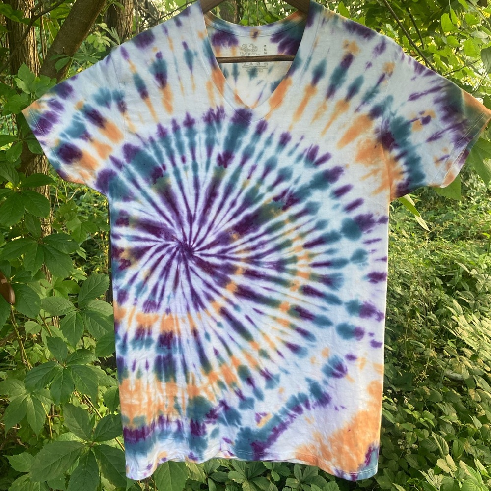 NWOT Custom Unisex Tie Dye T-Shirt